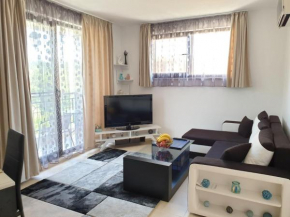 Private apartment Green Life Beach Resort